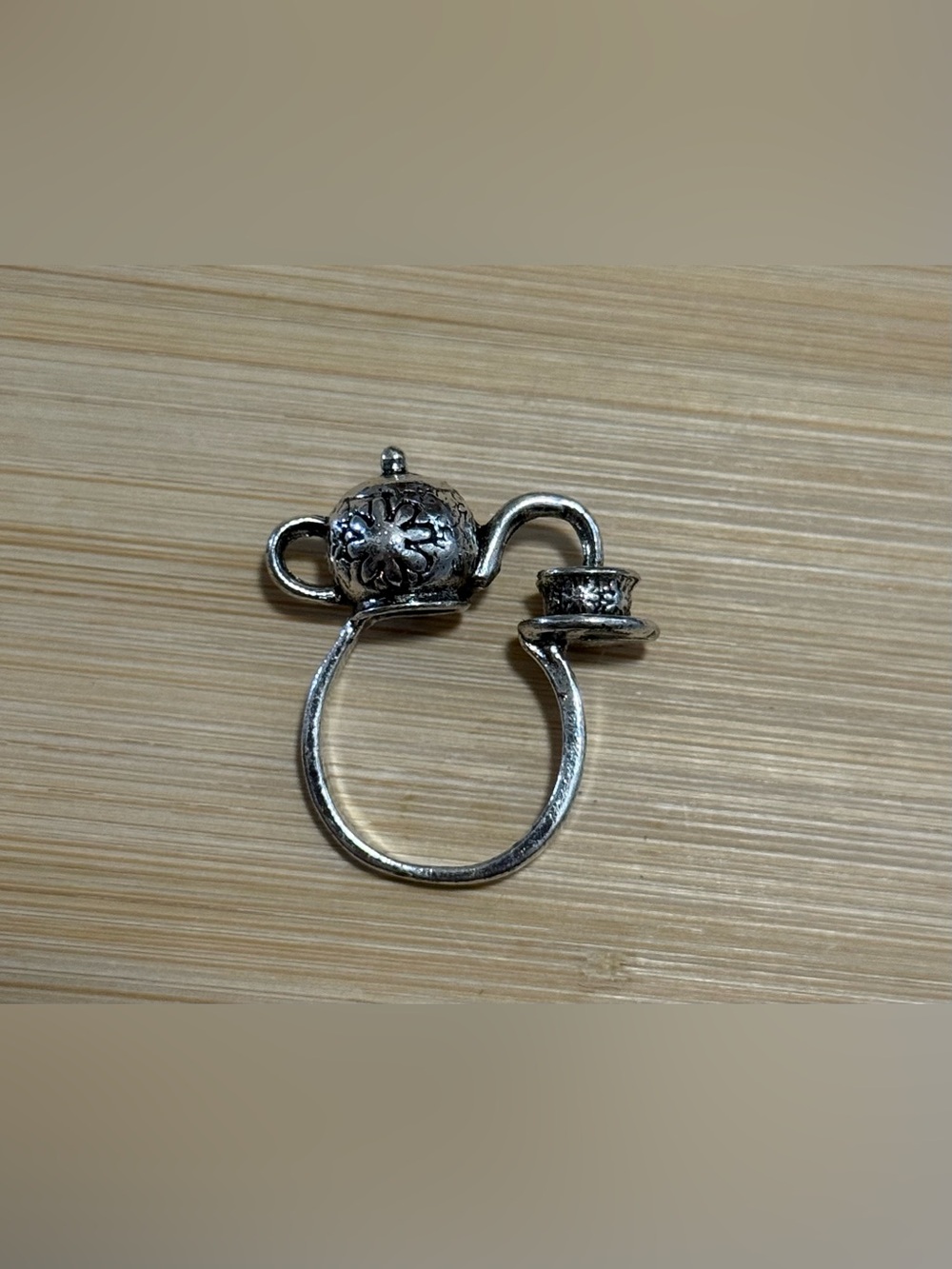 Tea Pot and Cup Ring